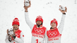 冬奧會(huì )頒獎：冠軍來(lái)了，誒，怎么又來(lái)了？