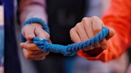 一根細繩，引出視障者奔跑的路