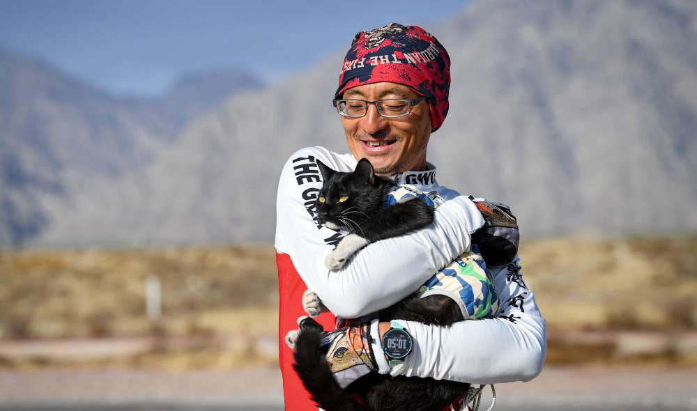 帶著(zhù)貓，跑一場(chǎng)長(cháng)城腳下的超級馬拉松