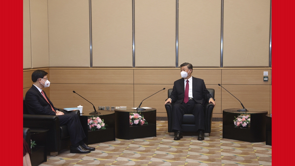 習近平會(huì )見(jiàn)李家超