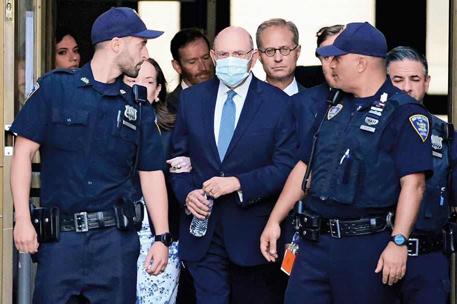 當全球“稅務(wù)隱身衣”被層層穿透