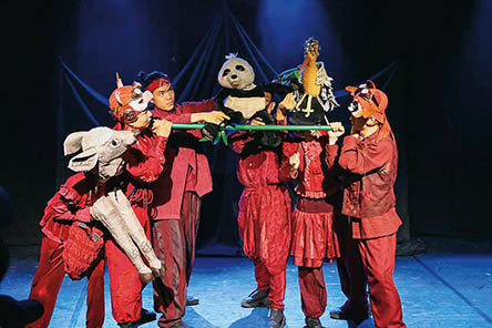 中國戲劇人需要“走出來(lái)”，也需要“潛下去”——對話(huà)三拓旗劇團創(chuàng  )建人趙淼