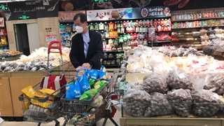 “掃碼”、兩米線(xiàn)……上海復商復市現場(chǎng)直擊