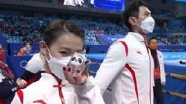 摸摸“冰墩墩”能有好運氣？奧運選手的“幸運密碼”藏不住了