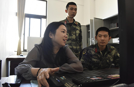 軍嫂鄭如:雖苦不怕，是我對愛(ài)的承諾