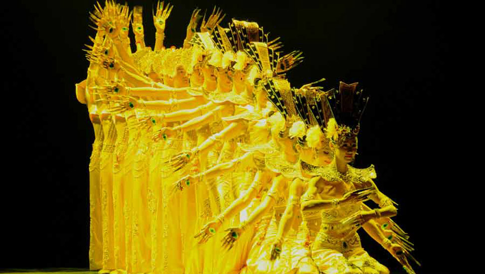 國僑辦“四海同春”藝術(shù)團在巴西里約熱內盧進(jìn)行慰?jì)S演出