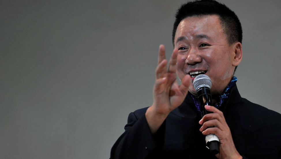 2月7日，卓林表演單口相聲《語(yǔ)言的魅力》