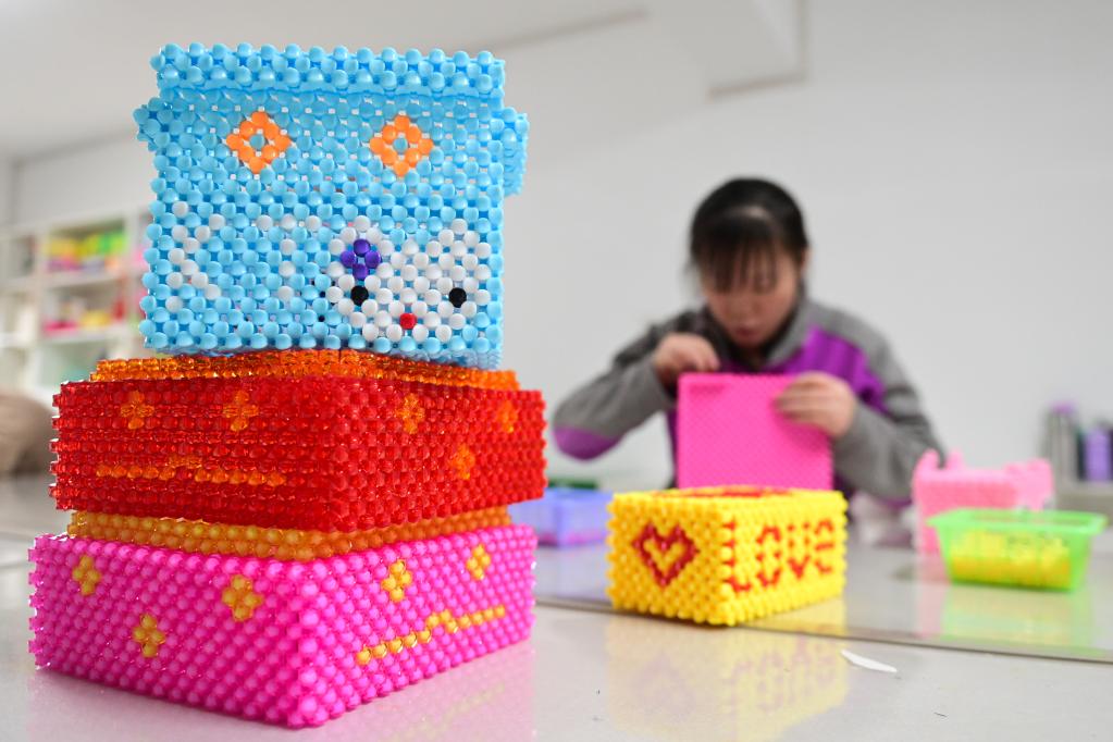 青海:職業(yè)訓練庇護工場(chǎng)助力心智障礙人士就業(yè)