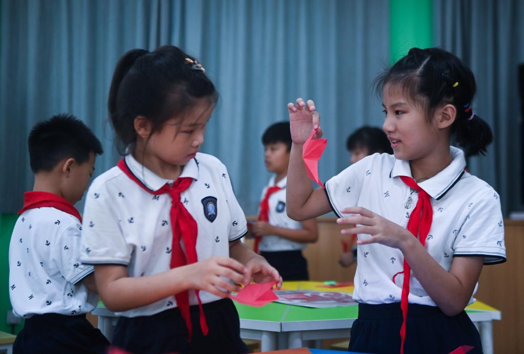 暑期校園開(kāi)設鄉土文化“博學(xué)課堂”