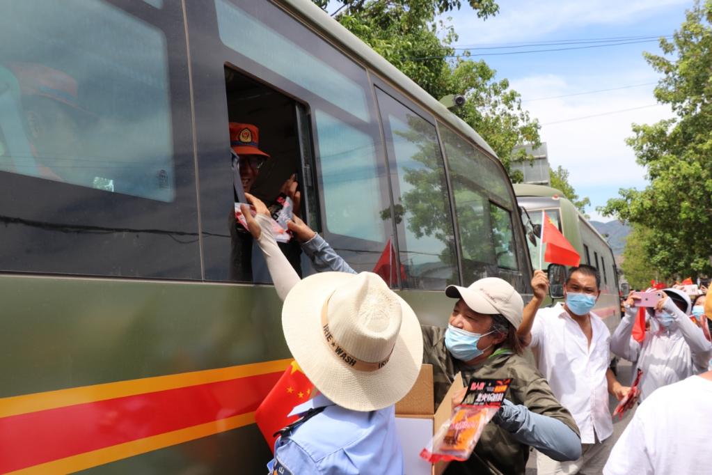 一籃雞蛋送親人——重慶璧山群眾送別云南森林消防隊伍見(jiàn)聞