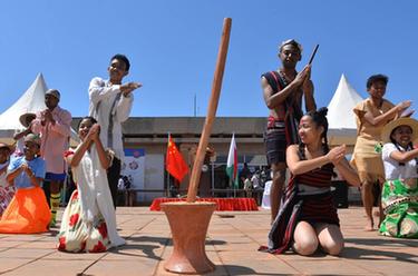 塔那那利佛大學(xué)孔子學(xué)院舉辦“孔子學(xué)院日”慶?；顒?dòng)