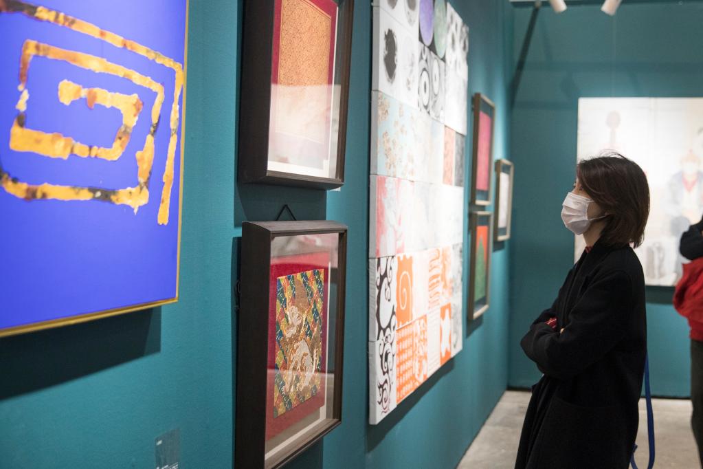 律動(dòng)古今——時(shí)尚運動(dòng)主題美術(shù)作品展在北京服裝學(xué)院開(kāi)幕