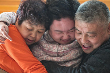 十年愛(ài)心匯聚，只為喚醒你