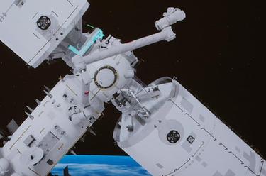 新華全媒+|空間站夢(mèng)天實(shí)驗艙順利完成轉位 中國空間站“T”字基本構型在軌組裝完成