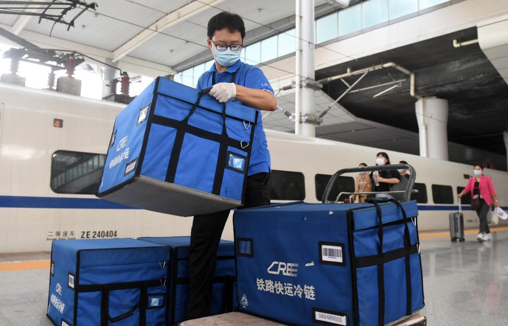 廣西: 鐵路快運迎戰“雙11”