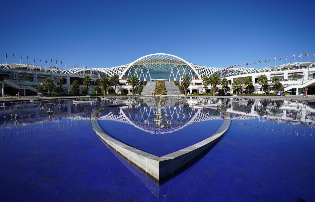 新華全媒+|第6屆中國-南亞博覽會(huì )在昆明開(kāi)幕