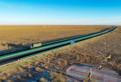 二廣高速二連浩特至賽漢塔拉段改擴建公路正式通車(chē)