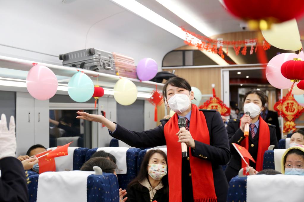 春運途中的歡歌笑語(yǔ)