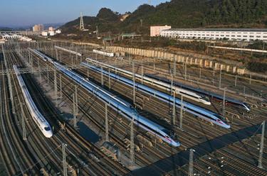 貴陽(yáng):動(dòng)車(chē)“體檢”確保春運安全