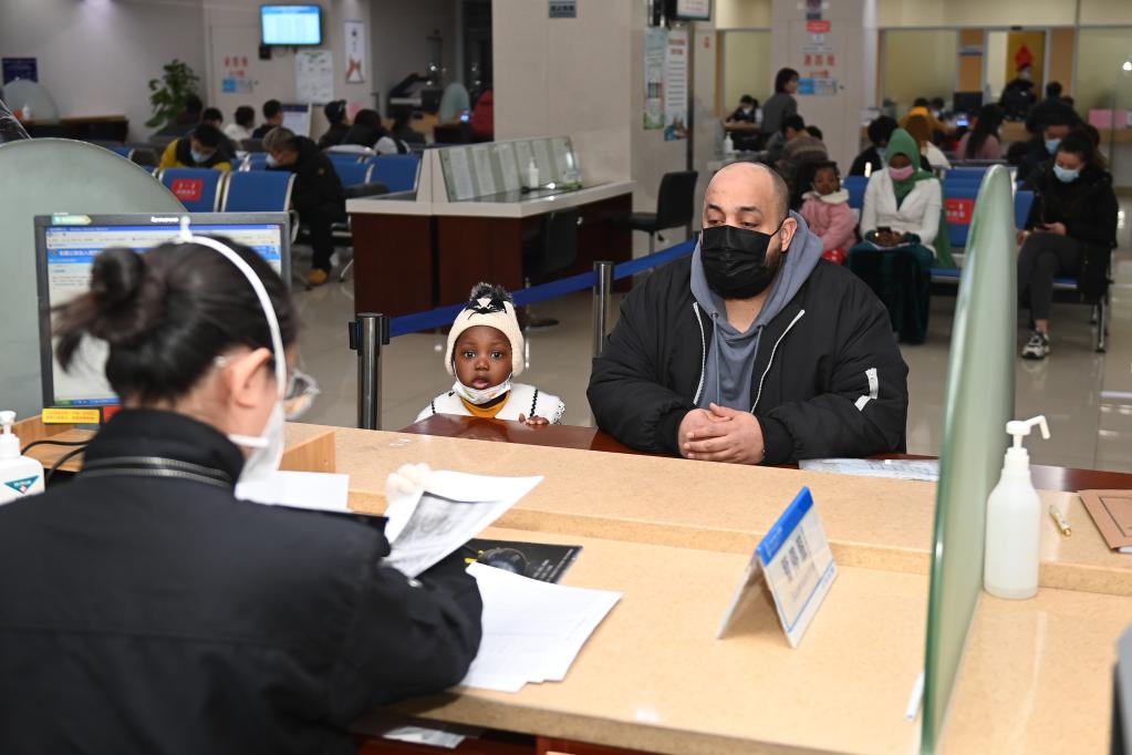 新華全媒+丨浙江義烏:探訪(fǎng)外商回流 常駐已超萬(wàn)人