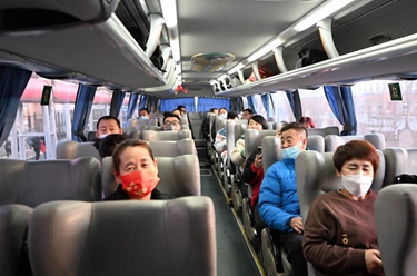 新華全媒+丨天津北辰：企業(yè)包車(chē)助工人舒心返鄉