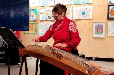 “歡樂(lè )春節”讓荷蘭民眾感受濃濃的中國年味兒