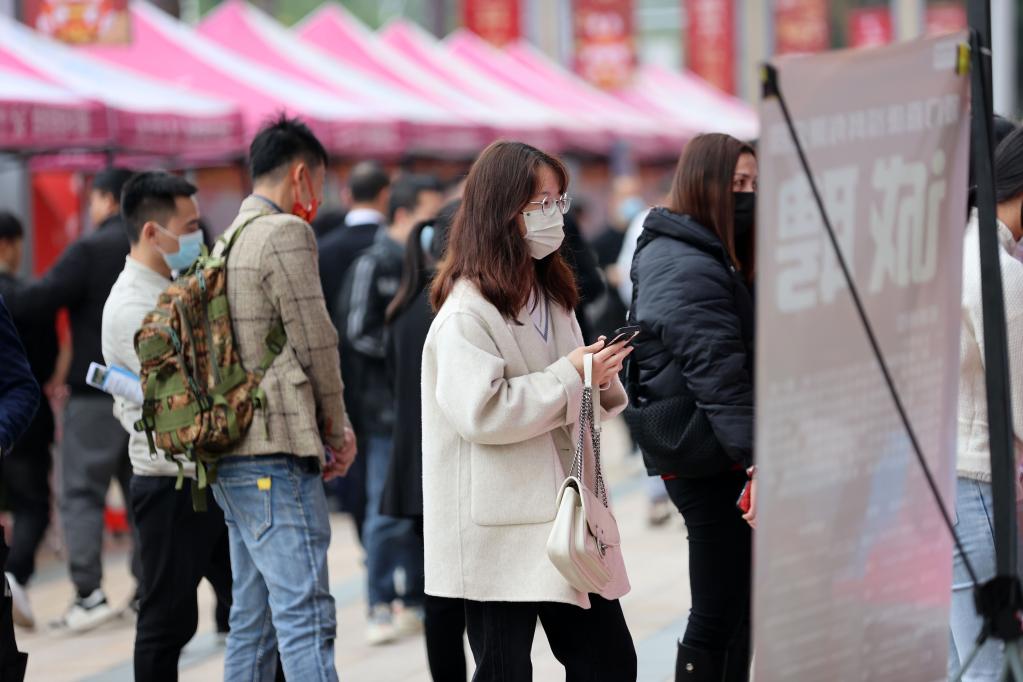 福建廈門(mén):春風(fēng)行動(dòng)促就業(yè)