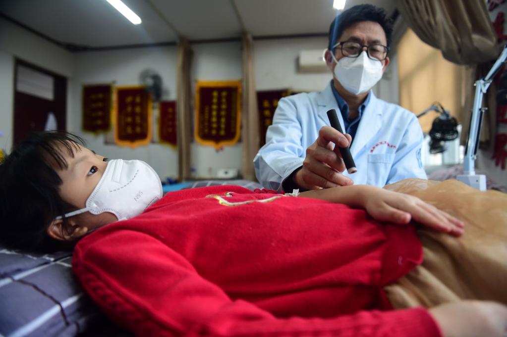 河北滄州:中醫藥服務(wù)惠百姓