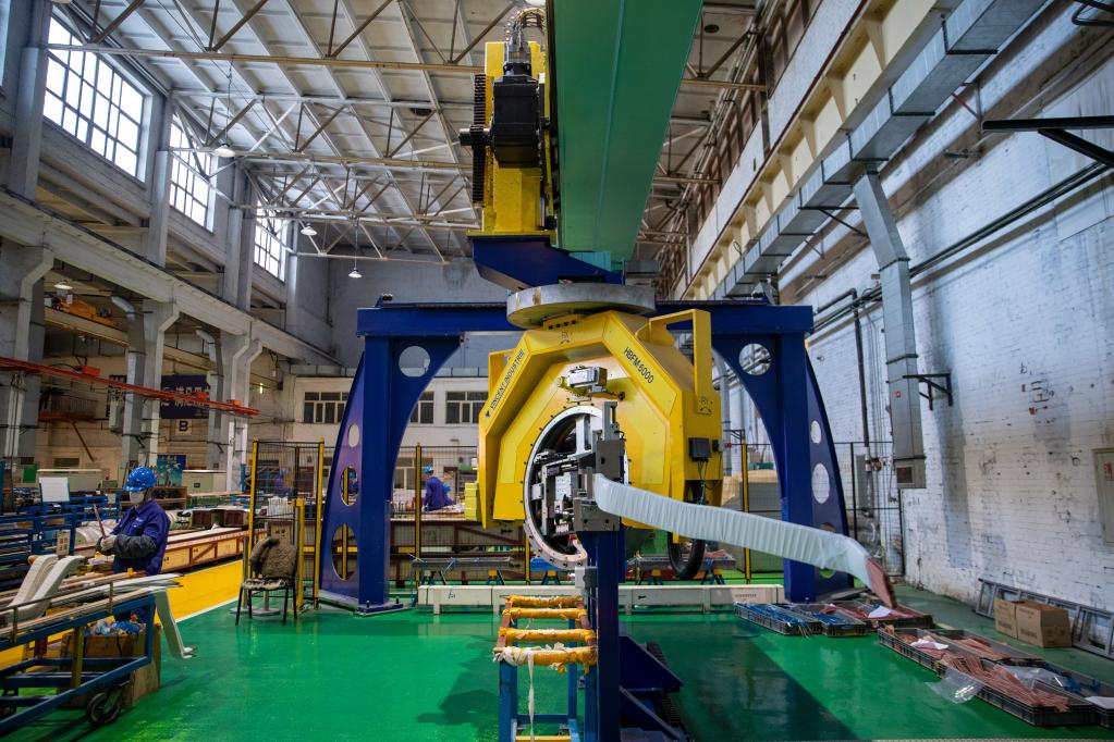 新華全媒+丨趕訂單、提產(chǎn)能 “智造”助力裝備制造業(yè)按下生產(chǎn)“加速鍵”