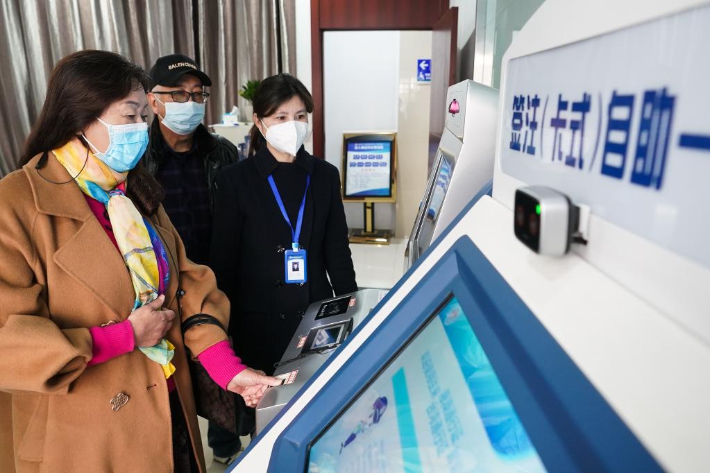 江蘇南通:多措并舉滿(mǎn)足出入境證件辦理需求