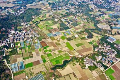 新華全媒+丨春耕大地上的畫(huà)卷