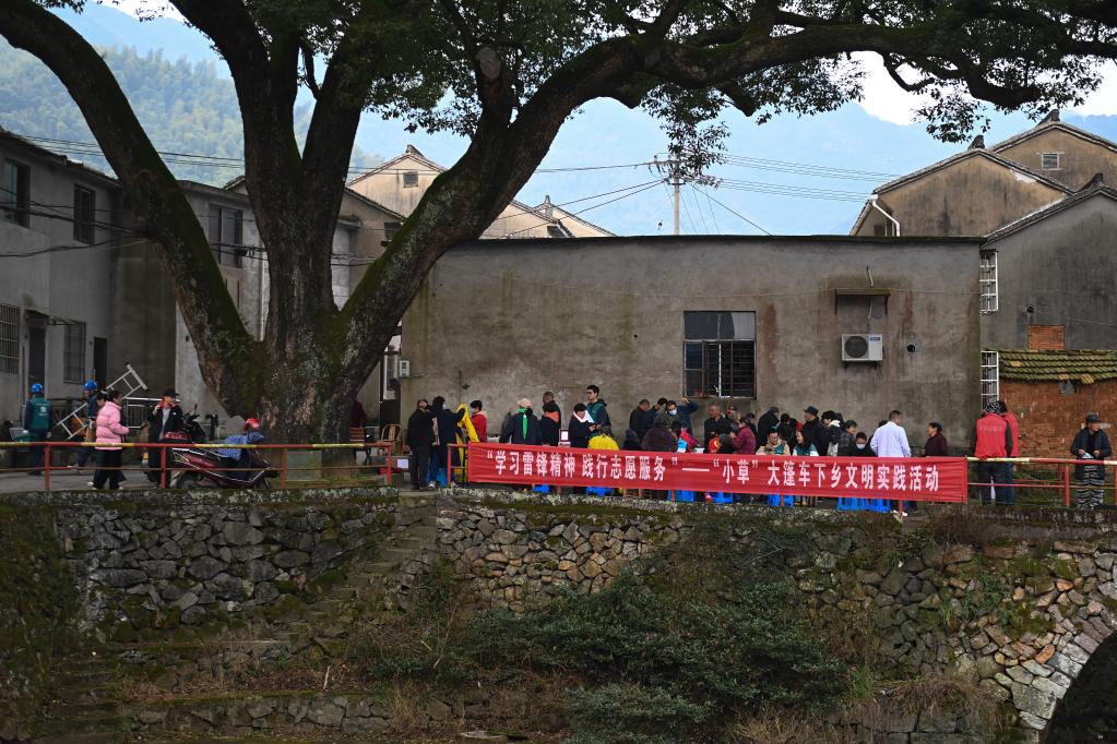 浙江寧波:多家公益組織聯(lián)合開(kāi)展志愿服務(wù)活動(dòng)