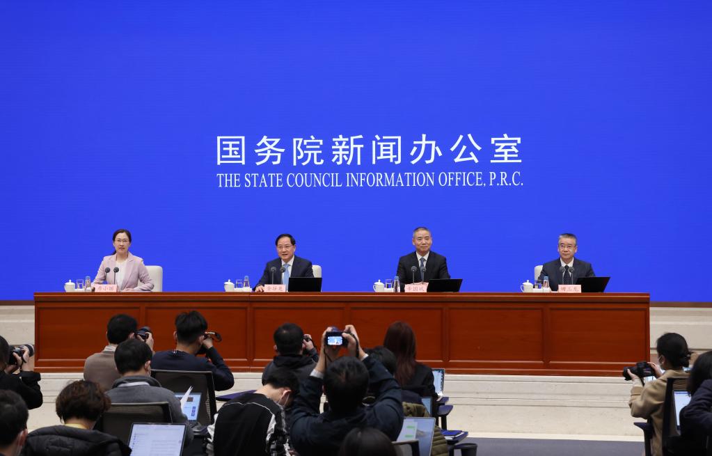 國新辦舉行“權威部門(mén)話(huà)開(kāi)局”系列主題新聞發(fā)布會(huì ) 介紹“加快推進(jìn)新型工業(yè)化 做強做優(yōu)做大實(shí)體經(jīng)濟”
