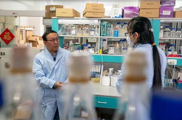 張克勤代表：為科技強國、農業(yè)強國作貢獻