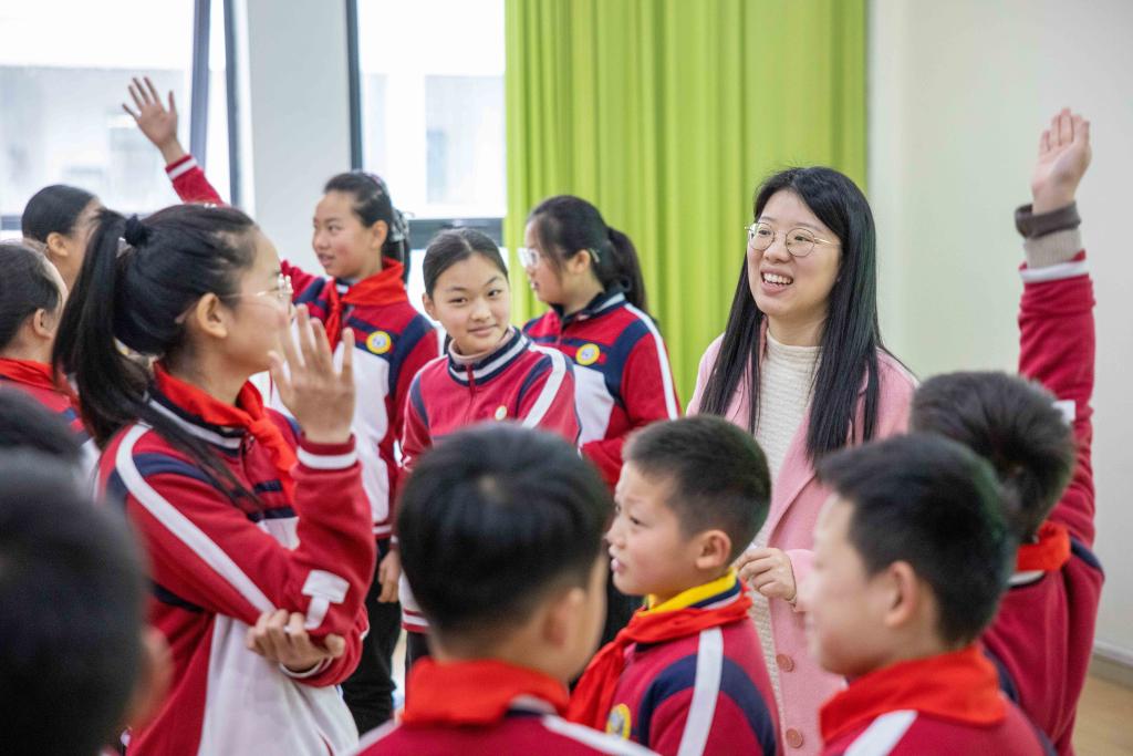 浙江寧波：心理教育助學(xué)生健康成長(cháng)