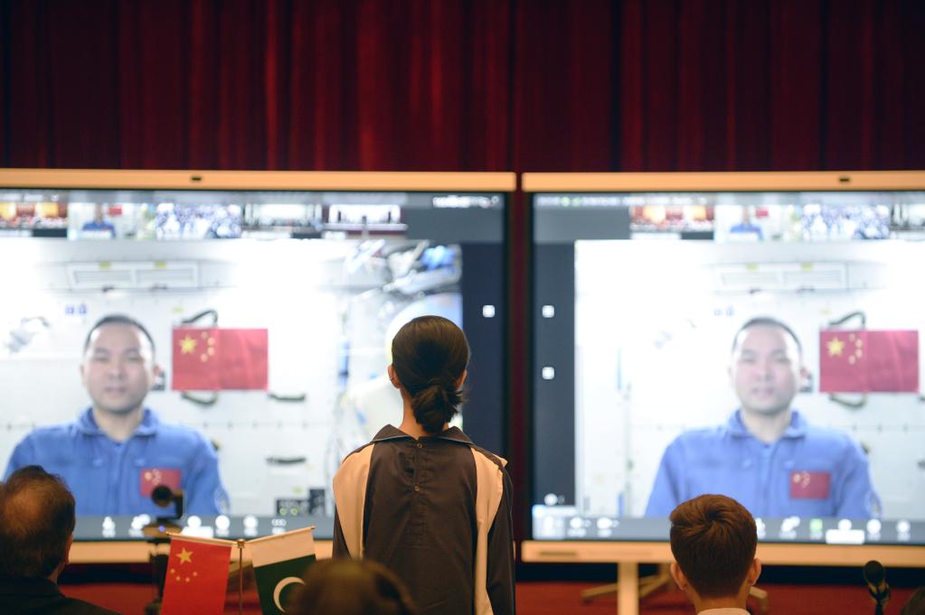 巴基斯坦青少年應邀參加“天宮對話(huà)”活動(dòng)