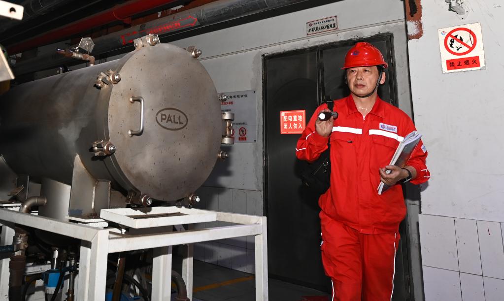 勞動(dòng)者之歌｜胡誠：匠心獨運守“天涯”