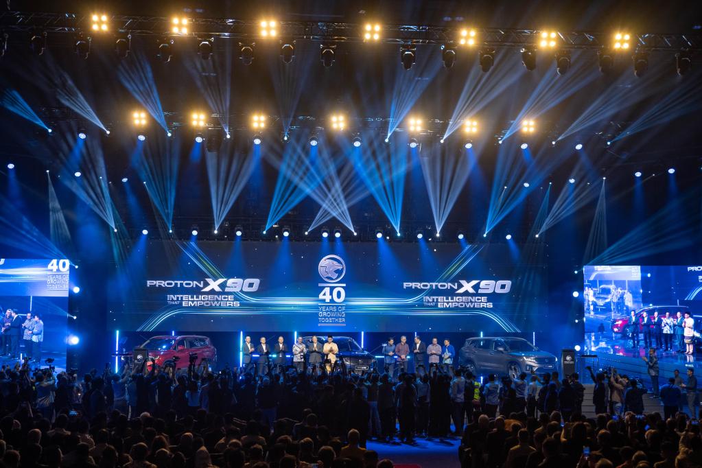 馬來(lái)西亞總理：期待中企助力馬來(lái)西亞汽車(chē)業(yè)轉型升級