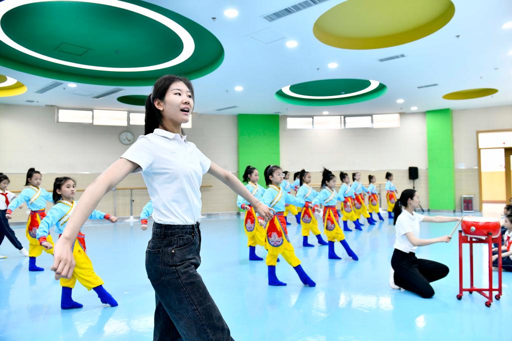 山東歷城：開(kāi)展藝術(shù)教育 提升藝術(shù)修養