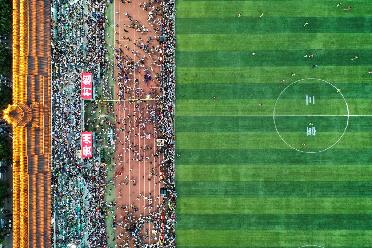 新華全媒+｜貴州“村超”，點(diǎn)燃夏日足球熱情