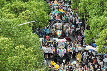 農機巡游:華中農業(yè)大學(xué)的畢業(yè)季