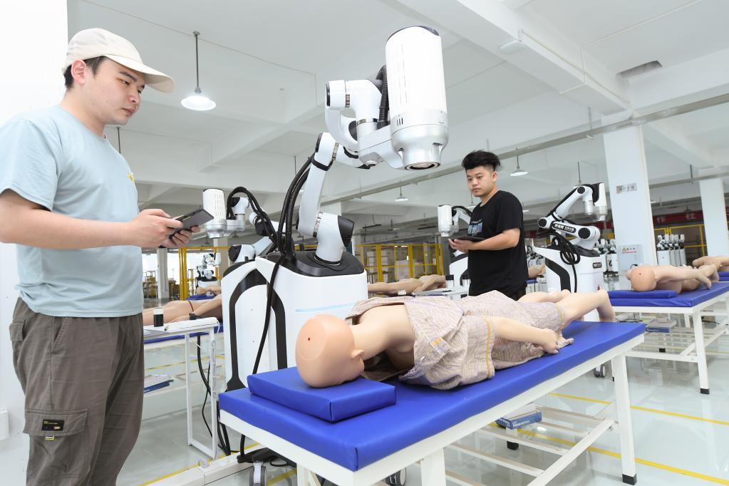 浙江仙居：山區里的高精尖產(chǎn)業(yè)園