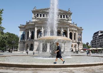 德國法蘭克福:消夏