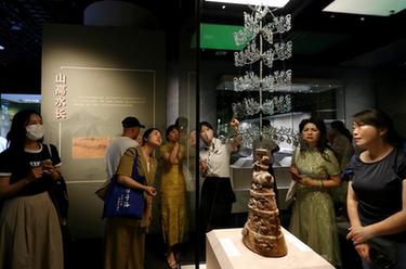 “長(cháng)江與海洋文明·考古文物精品展”在滬開(kāi)幕