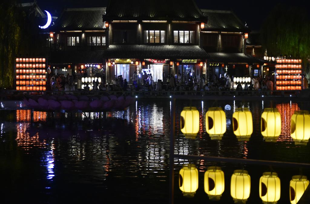 河南洛陽(yáng)：古都“體驗游” 活力“夜經(jīng)濟”