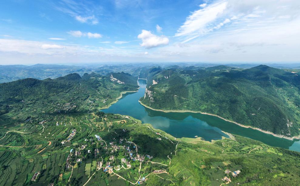 烏江夫婦，37年義務(wù)守護大江東流