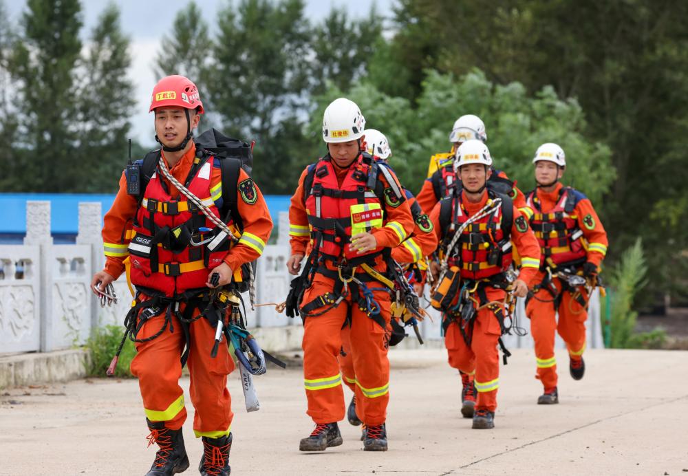 斷橋上的“生命之索”——吉林舒蘭開(kāi)原鎮新開(kāi)村最后一名受困人員解救記