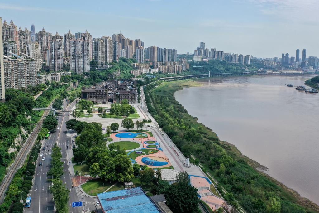 新時(shí)代中國調研行·長(cháng)江篇丨山城江岸起風(fēng)景