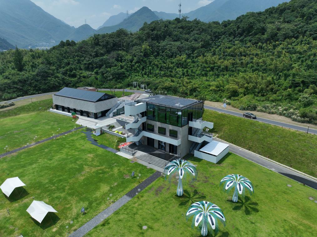 安吉余村：全域“綠電”推進(jìn)“零碳鄉村”建設