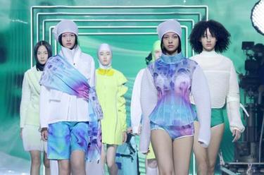 “D.MARTINA QUEEN ·丁潔”時(shí)裝發(fā)布會(huì )在北京舉行